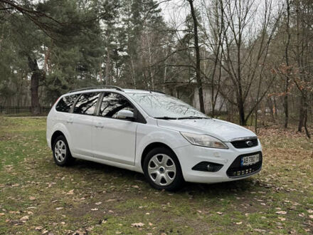 Білий Форд Фокус, об'ємом двигуна 1.6 л та пробігом 230 тис. км за 5600 $, фото 1 на Automoto.ua