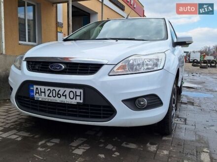 Белый Форд Фокус, объемом двигателя 1.6 л и пробегом 129 тыс. км за 6700 $, фото 1 на Automoto.ua