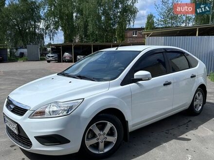 Белый Форд Фокус, объемом двигателя 1.39 л и пробегом 90 тыс. км за 6900 $, фото 1 на Automoto.ua