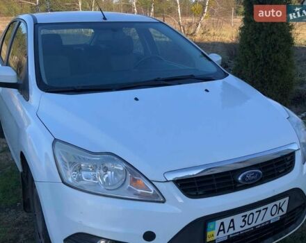 Белый Форд Фокус, объемом двигателя 1.6 л и пробегом 152 тыс. км за 6900 $, фото 1 на Automoto.ua
