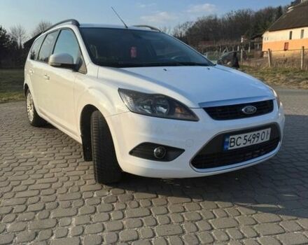 Белый Форд Фокус, объемом двигателя 1.6 л и пробегом 296 тыс. км за 5400 $, фото 1 на Automoto.ua