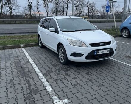 Білий Форд Фокус, об'ємом двигуна 2 л та пробігом 326 тис. км за 5250 $, фото 1 на Automoto.ua