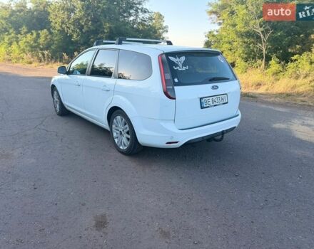 Білий Форд Фокус, об'ємом двигуна 2 л та пробігом 311 тис. км за 4700 $, фото 1 на Automoto.ua