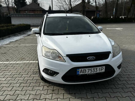 Форд Фокус 2010 в Виннице на Automoto.ua Белый Форд Фокус, объемом двигателя 1.8 л и пробегом 230 тыс. км за 5100 $, фото 1 на Automoto.ua
