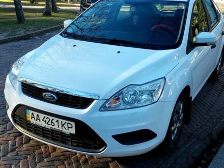 Белый Форд Фокус, объемом двигателя 1.4 л и пробегом 92 тыс. км за 8800 $, фото 1 на Automoto.ua