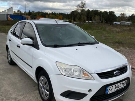 Белый Форд Фокус, объемом двигателя 1.4 л и пробегом 247 тыс. км за 6500 $, фото 1 на Automoto.ua