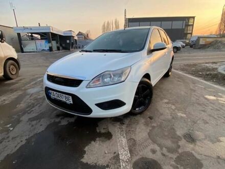 Форд Фокус 2011 в Киеве на Automoto.ua Белый Форд Фокус, объемом двигателя 1.4 л и пробегом 253 тыс. км за 4000 $, фото 1 на Automoto.ua