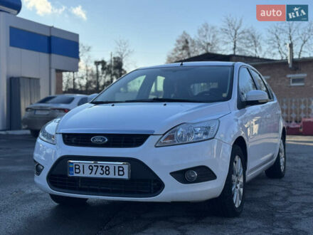 Белый Форд Фокус, объемом двигателя 1.6 л и пробегом 203 тыс. км за 5650 $, фото 1 на Automoto.ua