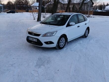 Белый Форд Фокус, объемом двигателя 1.4 л и пробегом 192 тыс. км за 4600 $, фото 1 на Automoto.ua
