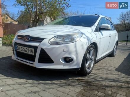 Белый Форд Фокус, объемом двигателя 1.6 л и пробегом 280 тыс. км за 6700 $, фото 1 на Automoto.ua