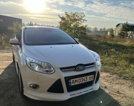 Белый Форд Фокус, объемом двигателя 1.6 л и пробегом 326 тыс. км за 8220 $, фото 1 на Automoto.ua