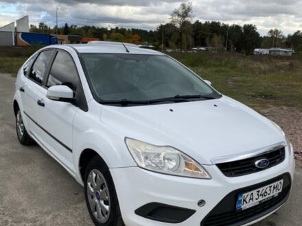 Белый Форд Фокус, объемом двигателя 1.4 л и пробегом 247 тыс. км за 5500 $, фото 1 на Automoto.ua