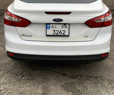 Белый Форд Фокус, объемом двигателя 2 л и пробегом 320 тыс. км за 6000 $, фото 1 на Automoto.ua