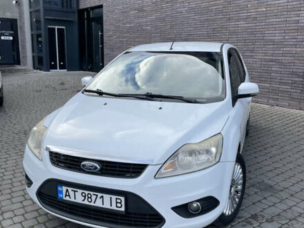 Белый Форд Фокус, объемом двигателя 1.56 л и пробегом 409 тыс. км за 5100 $, фото 1 на Automoto.ua