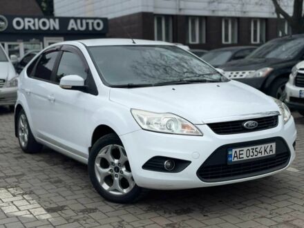 Белый Форд Фокус, объемом двигателя 1.6 л и пробегом 198 тыс. км за 5900 $, фото 1 на Automoto.ua