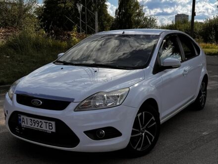 Форд Фокус 2011 у Вышгороде на Automoto.ua Білий Форд Фокус, об'ємом двигуна 1.6 л та пробігом 165 тис. км за 5600 $, фото 1 на Automoto.ua