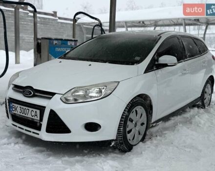 Білий Форд Фокус, об'ємом двигуна 1.56 л та пробігом 220 тис. км за 6350 $, фото 1 на Automoto.ua