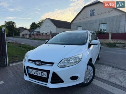 Белый Форд Фокус, объемом двигателя 1.6 л и пробегом 300 тыс. км за 5999 $, фото 1 на Automoto.ua