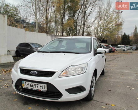 Форд Фокус 2011 в Киеве на Automoto.ua Белый Форд Фокус, объемом двигателя 1.39 л и пробегом 215 тыс. км за 5000 $, фото 1 на Automoto.ua