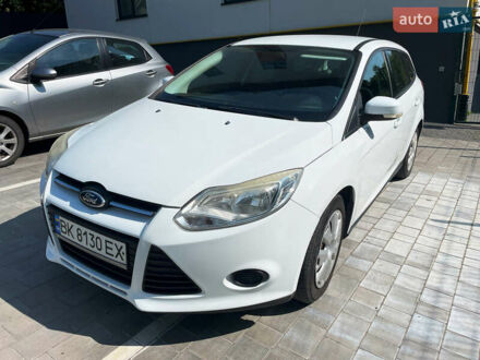 Форд Фокус 2011 в Ровно на Automoto.ua Белый Форд Фокус, объемом двигателя 1.6 л и пробегом 250 тыс. км за 6300 $, фото 1 на Automoto.ua