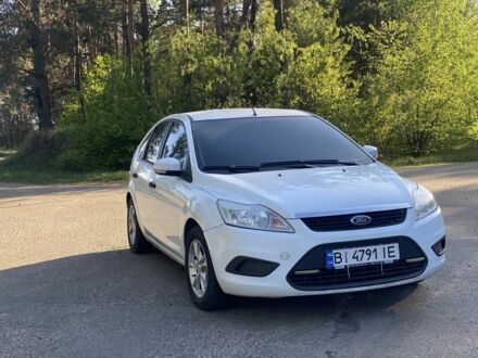 Форд Фокус 2011 в Полтаве на Automoto.ua Белый Форд Фокус, объемом двигателя 1.4 л и пробегом 186 тыс. км за 5500 $, фото 1 на Automoto.ua