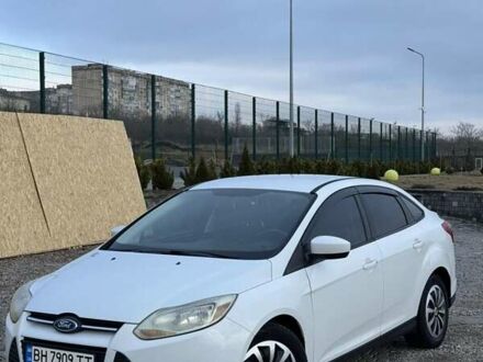 Білий Форд Фокус, об'ємом двигуна 2 л та пробігом 235 тис. км за 5999 $, фото 1 на Automoto.ua