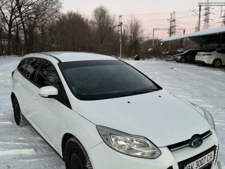 Белый Форд Фокус, объемом двигателя 1.56 л и пробегом 223 тыс. км за 7200 $, фото 1 на Automoto.ua