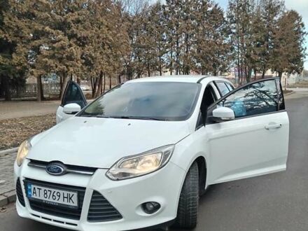 Форд Фокус 2011 в Ивано-Франковске на Automoto.ua Белый Форд Фокус, объемом двигателя 1.6 л и пробегом 260 тыс. км за 6500 $, фото 1 на Automoto.ua