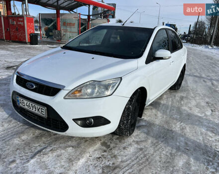 Белый Форд Фокус, объемом двигателя 1.6 л и пробегом 142 тыс. км за 6500 $, фото 1 на Automoto.ua