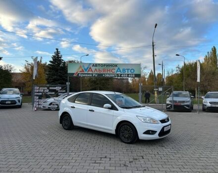 Форд Фокус 2011 в Кривом Роге на Automoto.ua Белый Форд Фокус, объемом двигателя 1.4 л и пробегом 167 тыс. км за 5900 $, фото 1 на Automoto.ua