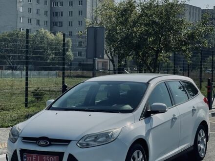 Белый Форд Фокус, объемом двигателя 1.6 л и пробегом 230 тыс. км за 5900 $, фото 1 на Automoto.ua