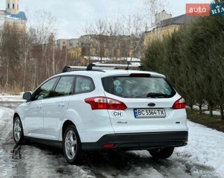 Белый Форд Фокус, объемом двигателя 1.56 л и пробегом 211 тыс. км за 8000 $, фото 1 на Automoto.ua