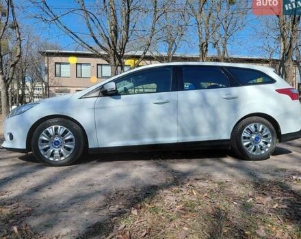 Белый Форд Фокус, объемом двигателя 1.6 л и пробегом 240 тыс. км за 6950 $, фото 1 на Automoto.ua