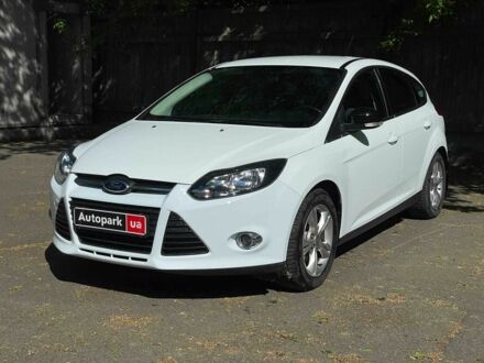 Форд Фокус 2012 в Киеве на Automoto.ua Белый Форд Фокус, объемом двигателя 1.6 л и пробегом 120 тыс. км за 6990 $, фото 1 на Automoto.ua