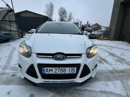 Белый Форд Фокус, объемом двигателя 1 л и пробегом 237 тыс. км за 5500 $, фото 1 на Automoto.ua