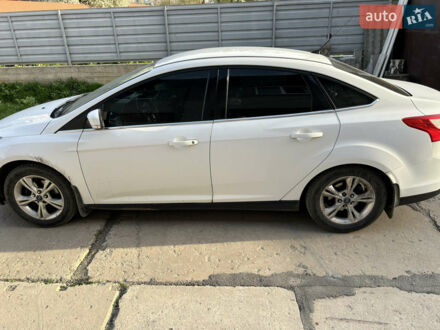 Білий Форд Фокус, об'ємом двигуна 1.6 л та пробігом 244 тис. км за 6500 $, фото 1 на Automoto.ua