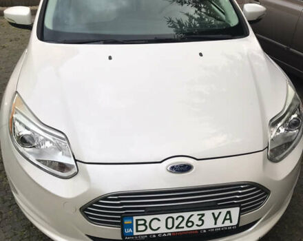 Білий Форд Фокус, об'ємом двигуна 0 л та пробігом 106 тис. км за 9000 $, фото 1 на Automoto.ua