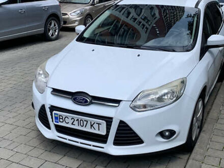 Белый Форд Фокус, объемом двигателя 2 л и пробегом 227 тыс. км за 7500 $, фото 1 на Automoto.ua