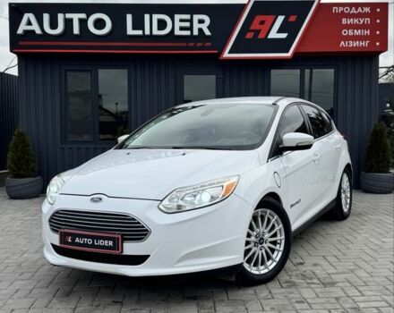 Белый Форд Фокус, объемом двигателя 0 л и пробегом 146 тыс. км за 7999 $, фото 1 на Automoto.ua