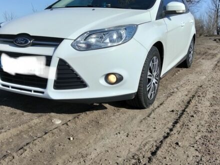 Белый Форд Фокус, объемом двигателя 0 л и пробегом 300 тыс. км за 7600 $, фото 1 на Automoto.ua