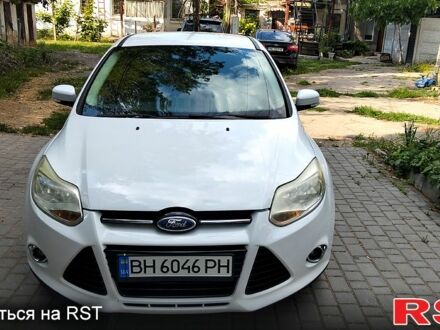 Білий Форд Фокус, об'ємом двигуна 2 л та пробігом 242 тис. км за 6500 $, фото 1 на Automoto.ua
