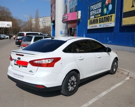 Білий Форд Фокус, об'ємом двигуна 2 л та пробігом 202 тис. км за 8300 $, фото 1 на Automoto.ua