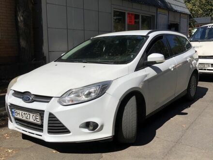 Белый Форд Фокус, объемом двигателя 1.6 л и пробегом 380 тыс. км за 5800 $, фото 1 на Automoto.ua