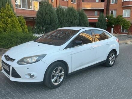 Форд Фокус 2012 в Ирпене на Automoto.ua Белый Форд Фокус, объемом двигателя 1.6 л и пробегом 242 тыс. км за 5990 $, фото 1 на Automoto.ua