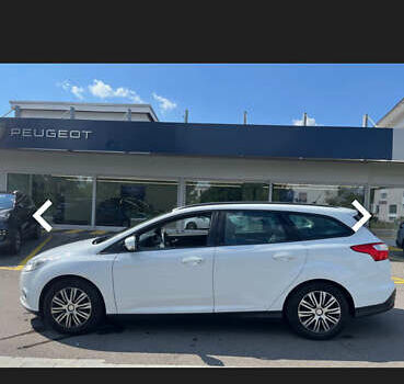 Белый Форд Фокус, объемом двигателя 1.56 л и пробегом 210 тыс. км за 7900 $, фото 1 на Automoto.ua