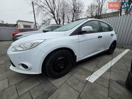 Белый Форд Фокус, объемом двигателя 1.6 л и пробегом 160 тыс. км за 6500 $, фото 1 на Automoto.ua
