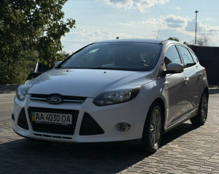 Белый Форд Фокус, объемом двигателя 1 л и пробегом 253 тыс. км за 5950 $, фото 1 на Automoto.ua