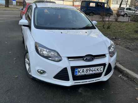 Форд Фокус 2013 в Броварах на Automoto.ua Белый Форд Фокус, объемом двигателя 1 л и пробегом 172 тыс. км за 6999 $, фото 1 на Automoto.ua