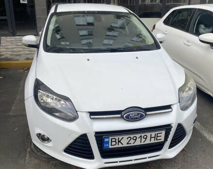 Білий Форд Фокус, об'ємом двигуна 1.56 л та пробігом 284 тис. км за 7500 $, фото 1 на Automoto.ua