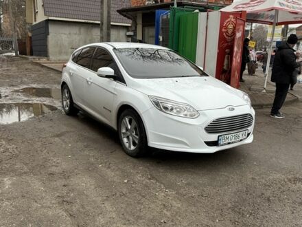 Белый Форд Фокус, объемом двигателя 0 л и пробегом 170 тыс. км за 6900 $, фото 1 на Automoto.ua